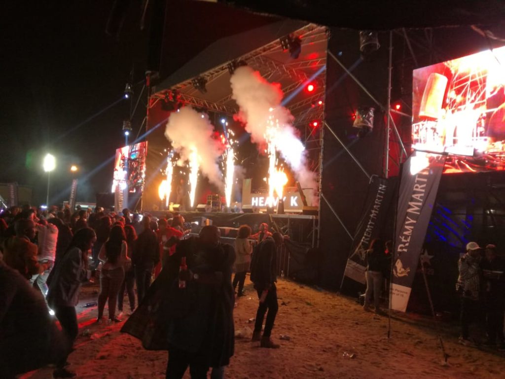 Sparkular + CO2 onstage